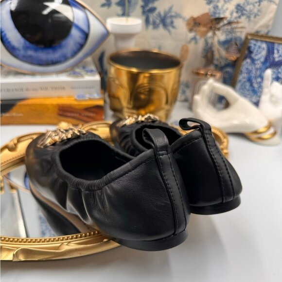 🆕 TORY BURCH 🧿 BNWOB Black Sheepskin Leather Abstract Logo Scrunch Ballet Flat - Picture 7 of 15